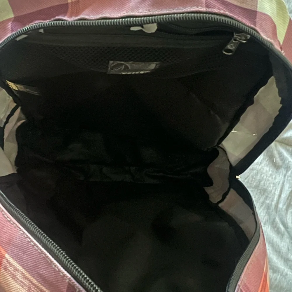 Volcom Backpack - Picture 7 of 9